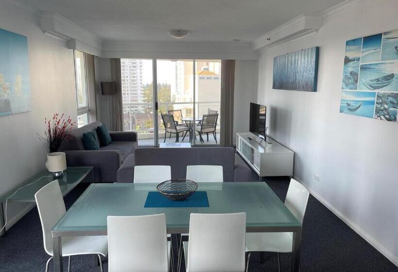 Апартаменты 2 Спальни, The Crest Apartments