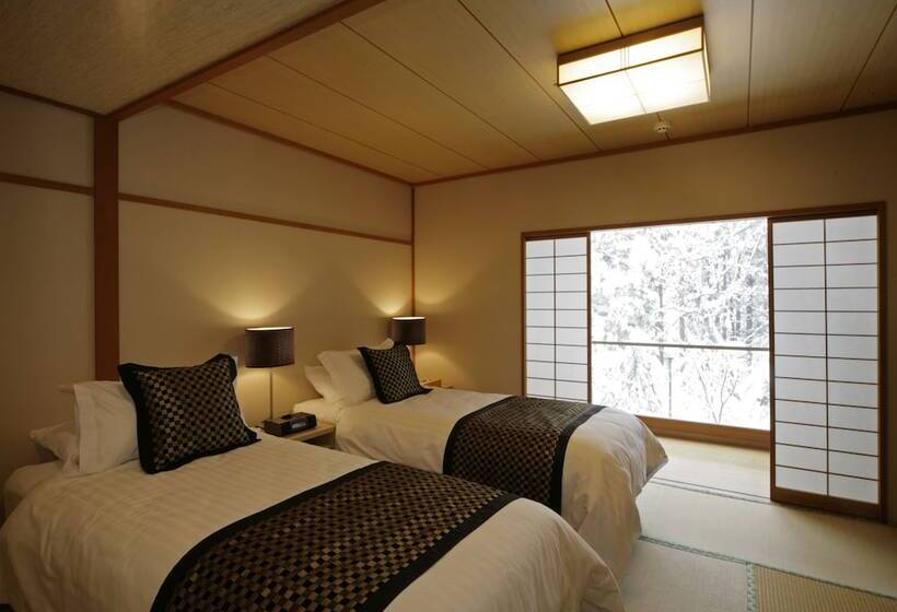 Номер Стандарт Трехместный, The Ridge Hotel & Apartments