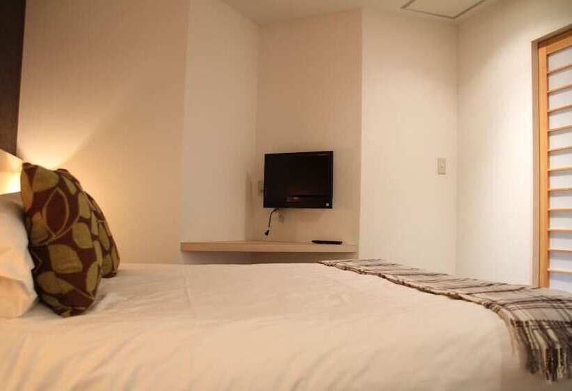 Апартаменты 3 Спальни, The Ridge Hotel & Apartments