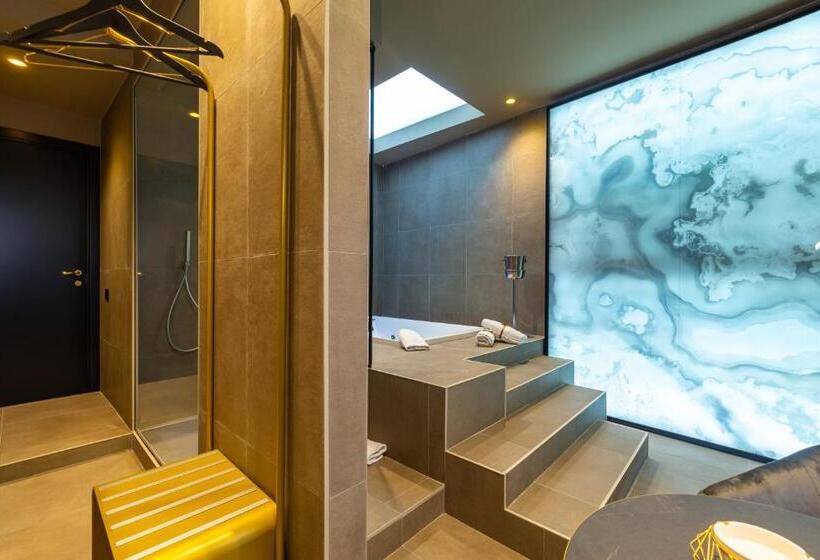 اتاق استاندارد با تخت بزرگ, Gold Suite&spa