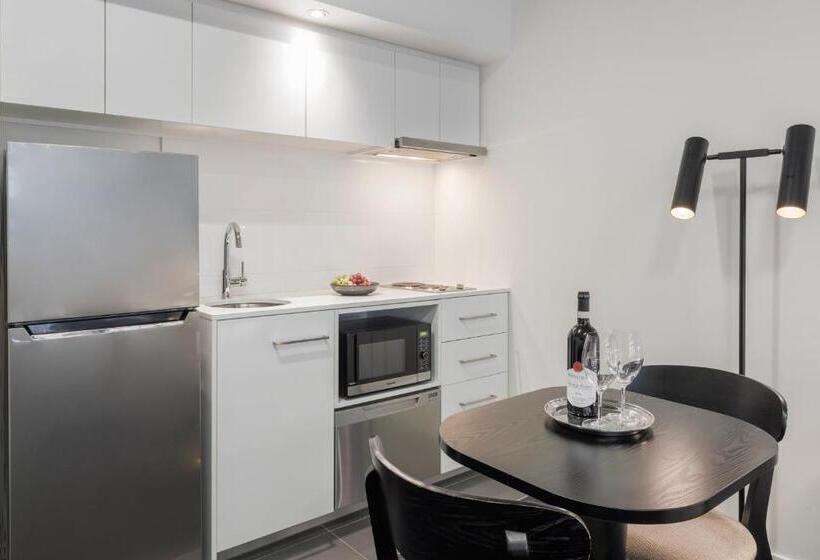 발코니가 있는 2 베드룸 아파트, Oaks Melbourne St Kilda Road