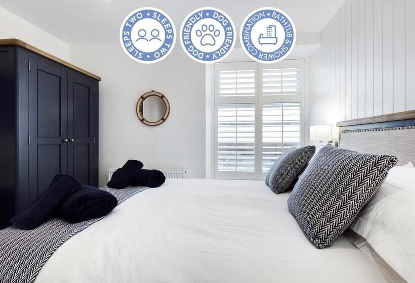 اتاق لوکس با تخت بزرگ, Driftwood Boutique Guest House