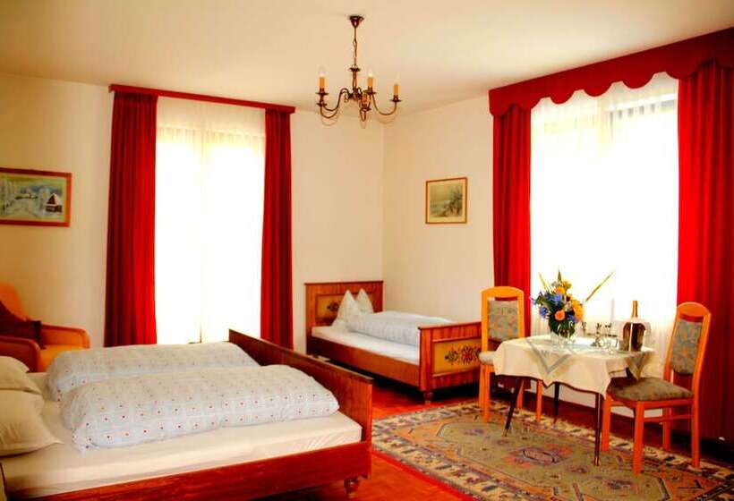 Номер Стандарт Трехместный, Casa Ema Austria