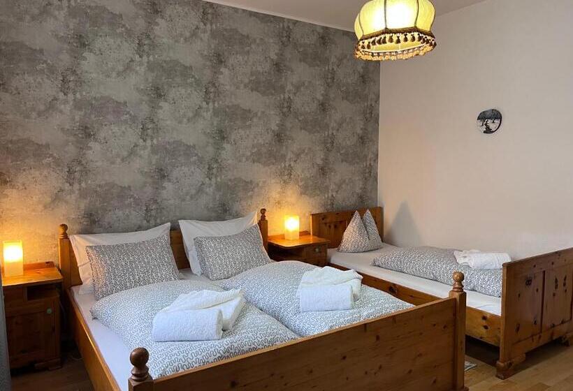 Номер Стандарт Трехместный, Casa Ema Austria