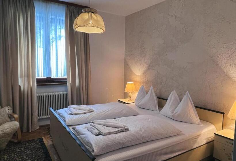 Номер Стандарт Вид на Сад, Casa Ema Austria
