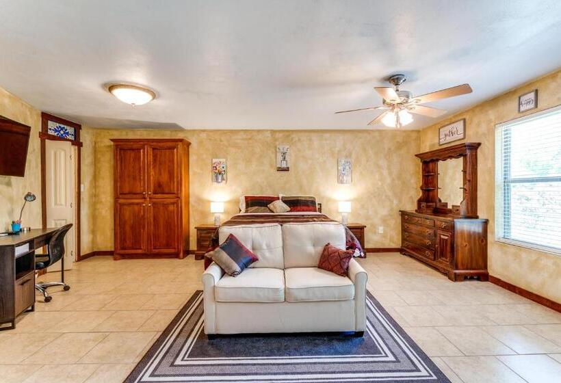 חדר סטודיו סטנדרד, Hide Away Guest House