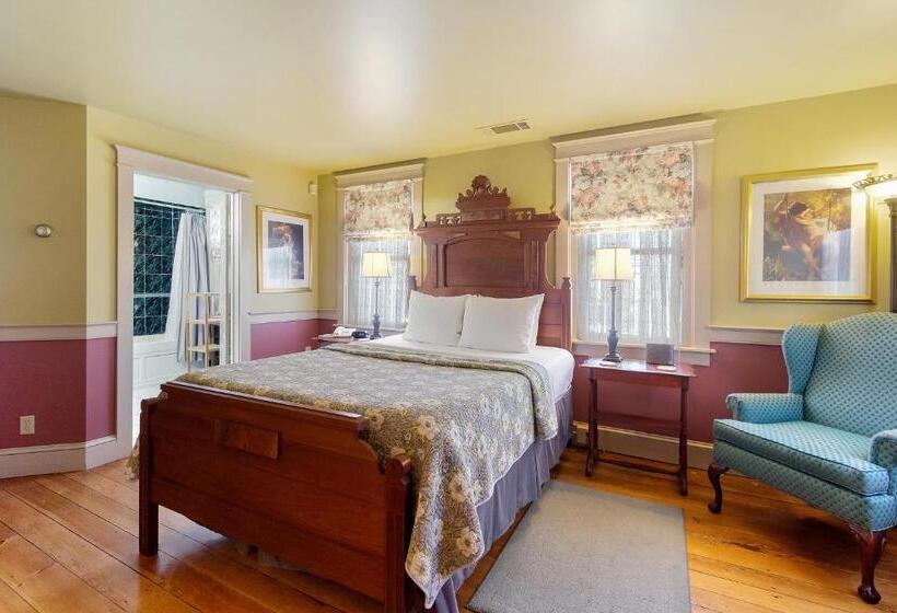 Номер Deluxe с Гидромассажем, After Eight Bed And Breakfast
