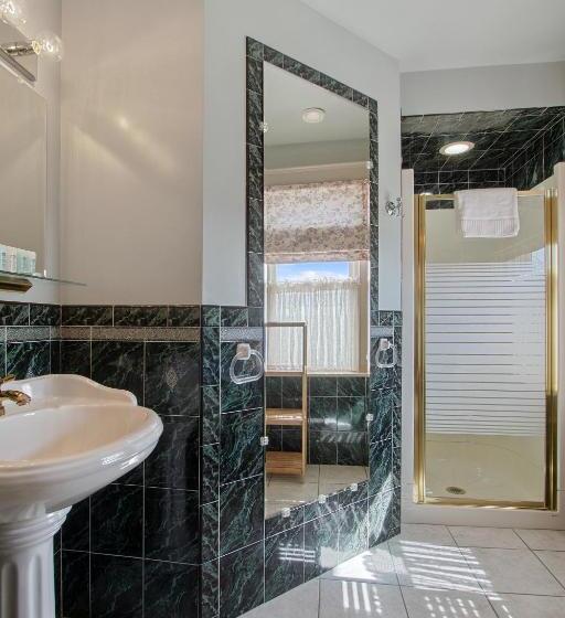 Классический Номер, After Eight Bed And Breakfast