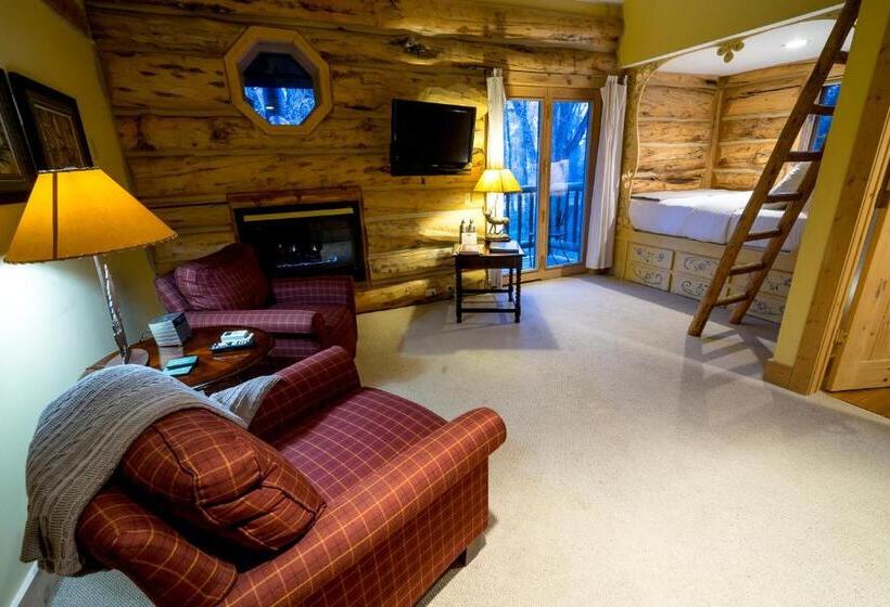 Семейный Номер, Bentwood Inn