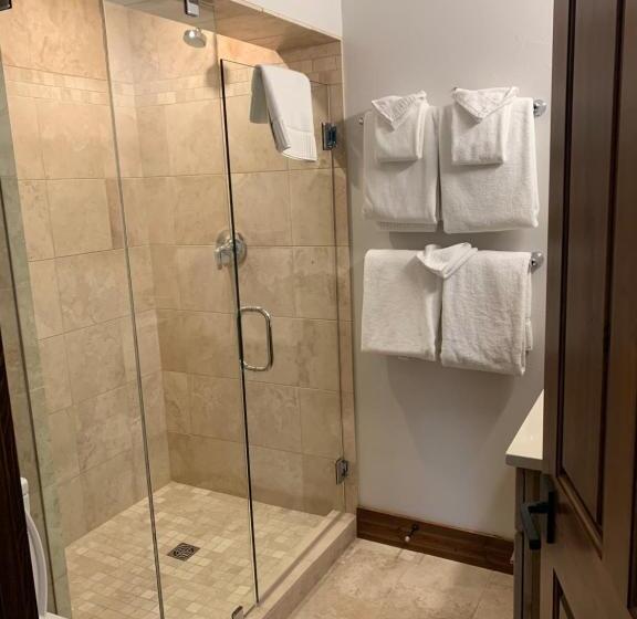 Номер Стандарт, Bentwood Inn