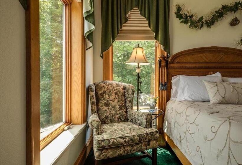 Номер Deluxe, Inn At Wawanissee Point