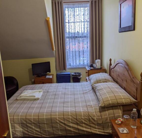 Номер Стандарт Индивидуальный, Kingswinford Guest House