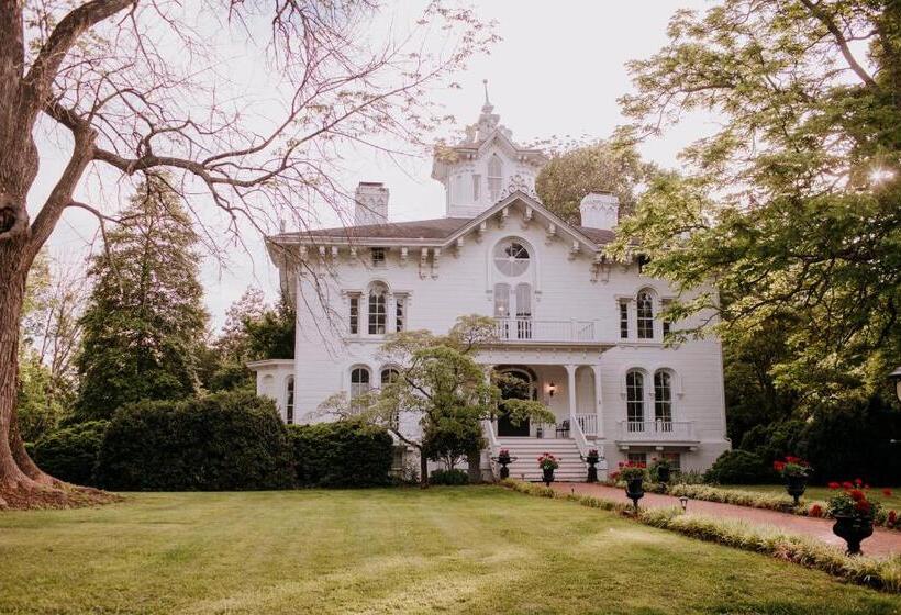 Четырехместный Номер Стандарт Вид на Сад, Mayhurst Estate