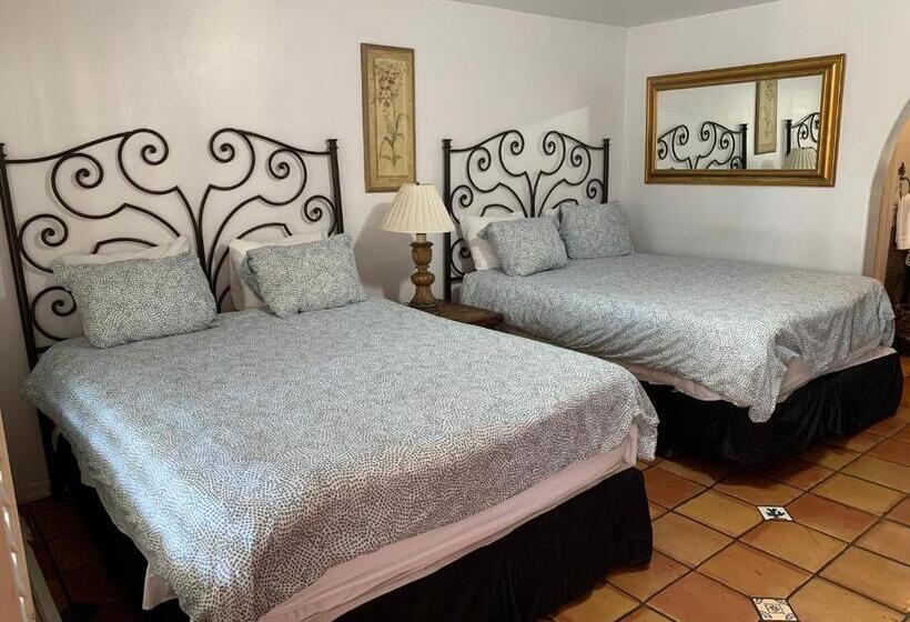 Номер Стандарт с Гидромассажем, Chantico Inn