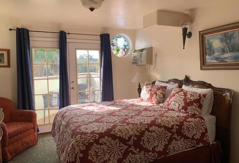 Президентский Люкс, Chantico Inn