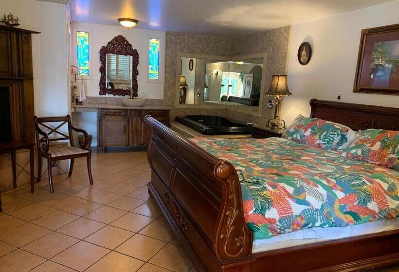 Люкс Кровать Кинг, Chantico Inn