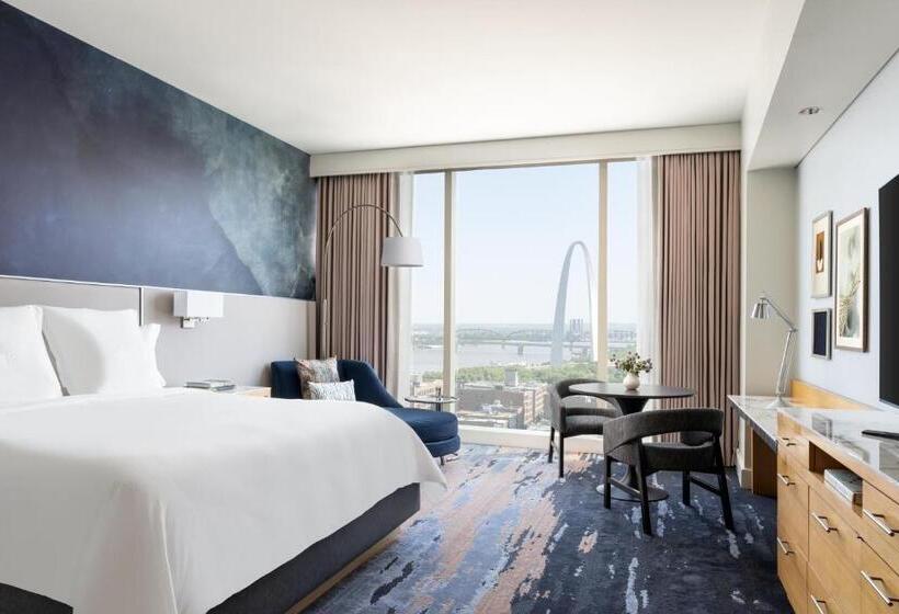 스탠다드 룸 킹사이즈 침대, Four Seasons  St Louis