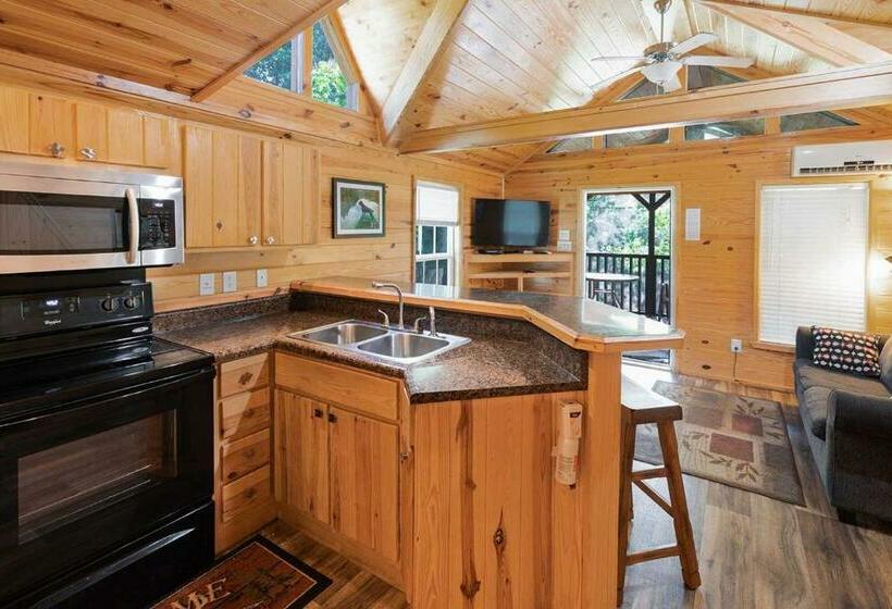 Бунгало Стандарт, Halesford Harbour Resort   Smith Mountain Lake