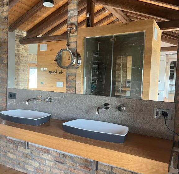 اتاق استاندارد, B&b La Corte Dei Vizi