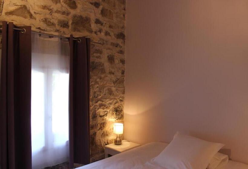 Семейный Номер, Le Mas De Roux Chambres D Hotes