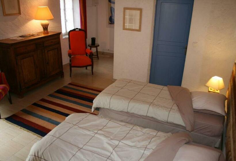 Трехместный Номер Стандарт Вид на Сад, Les Vitarelles En Quercy