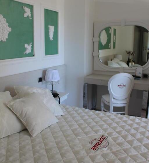 Люкс, Paradiso Hotel Bovelacci