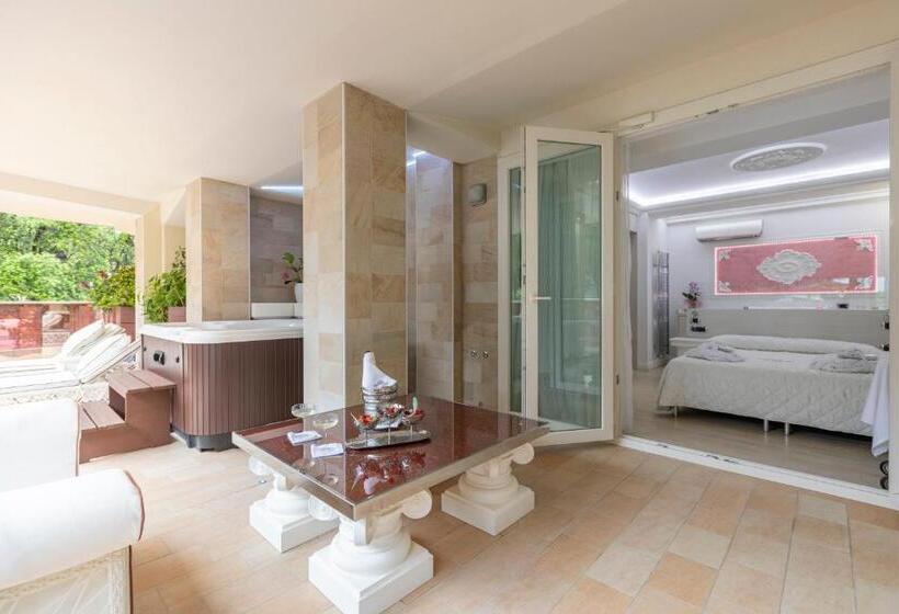 Люкс, Paradiso Hotel Bovelacci