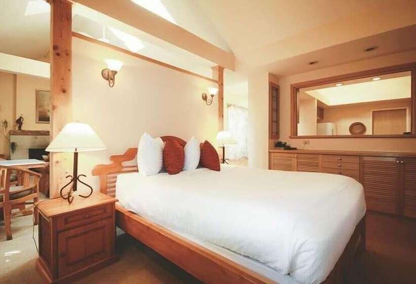 디럭스 스위트, Spinnakers Brewpub & Guesthouses