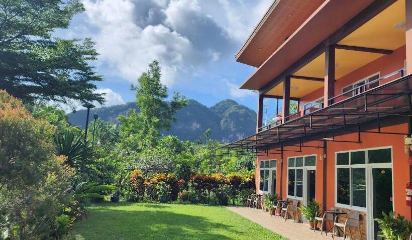 Номер Стандарт Вид на Горы, Khao Sok Country Resort