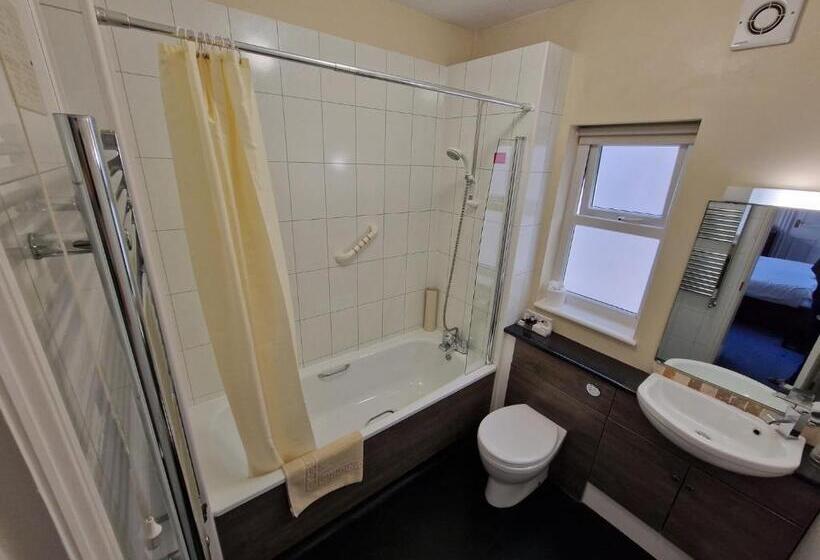 Семейный Номер, Grange Lodge