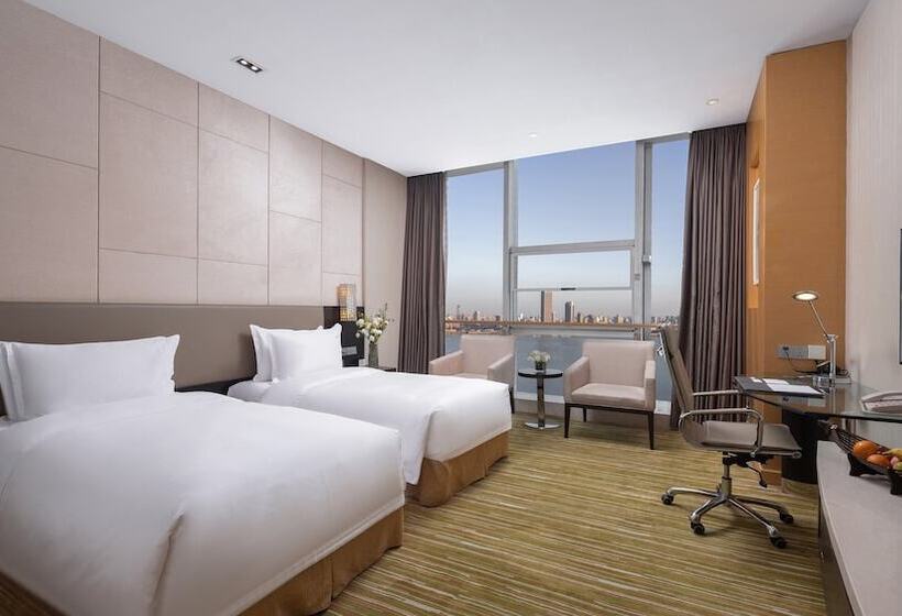 Номер Стандарт Вид на Реку, Holiday Inn Nanchang Riverside By Ihg