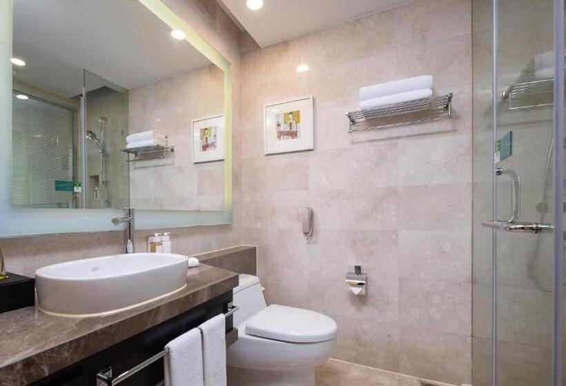 Стандартный Номер Кровать Кинг, Holiday Inn Nanchang Riverside By Ihg