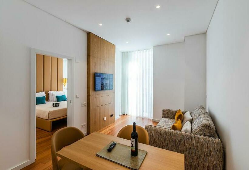 سوییت خانوادگی, The 7 Hotel, Suites, Studios & Apartments