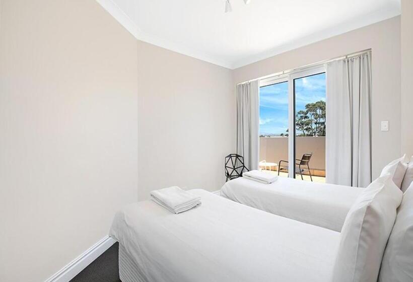 발코니가 있는 2 베드룸 아파트, Sydney Airport Suites