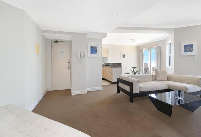 발코니가 있는 2 베드룸 아파트, Sydney Airport Suites