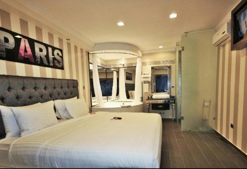 디럭스 스위트, Cedros Inn Boutique