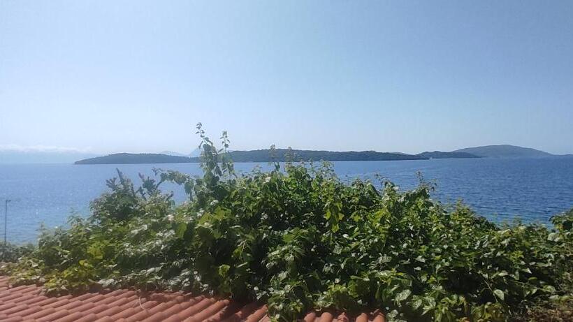 Студия Стандарт Вид на Море, Logan S Beach