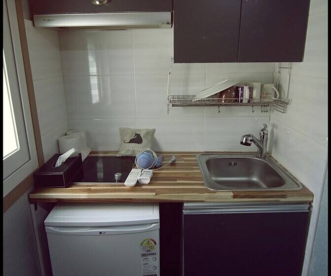 Quarto Quádruplo Economy, 24 Guesthouse Sinchon
