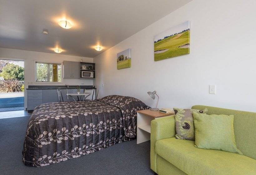 Апартаменты 1 Спальня, Greens Motel