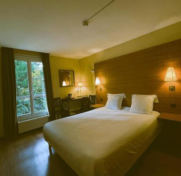 Номер Стандарт, Hostellerie Du Lys