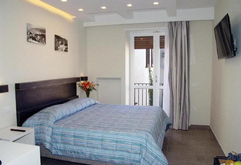 标准间带阳台, Sorrento Inn Funzionista