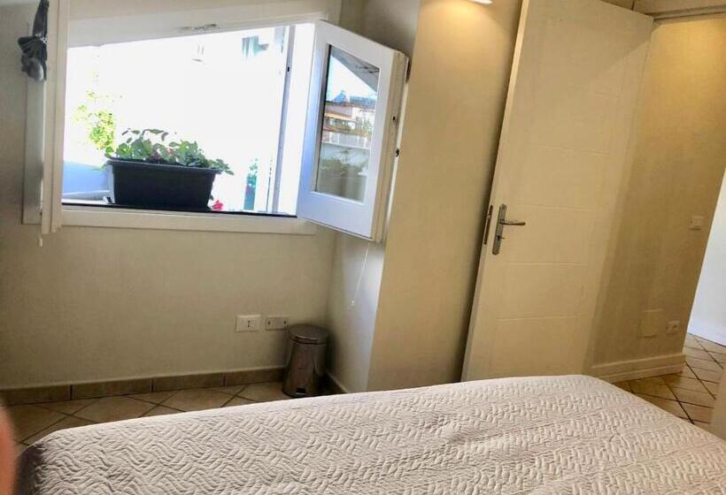 标准间带露台, Sorrento Inn Funzionista