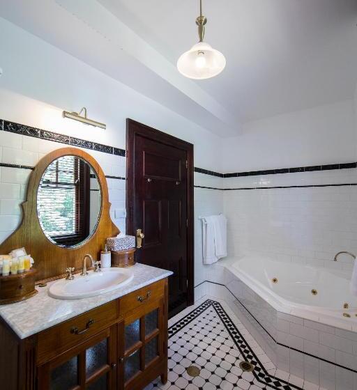 디럭스 스위트, Petersons Armidale Winery And Guesthouse