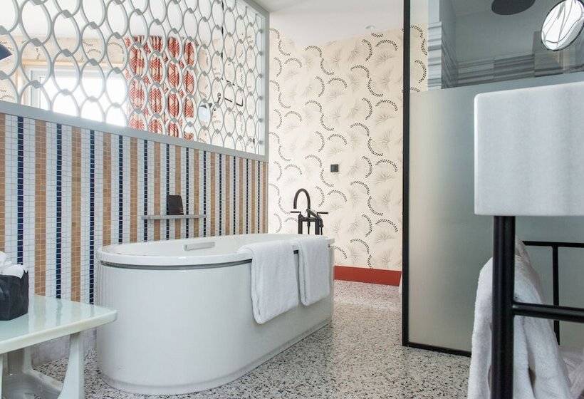 Люкс Престиж, Castelbrac Hotel & Spa
