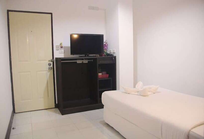 Quarto Estandar, Erawan House