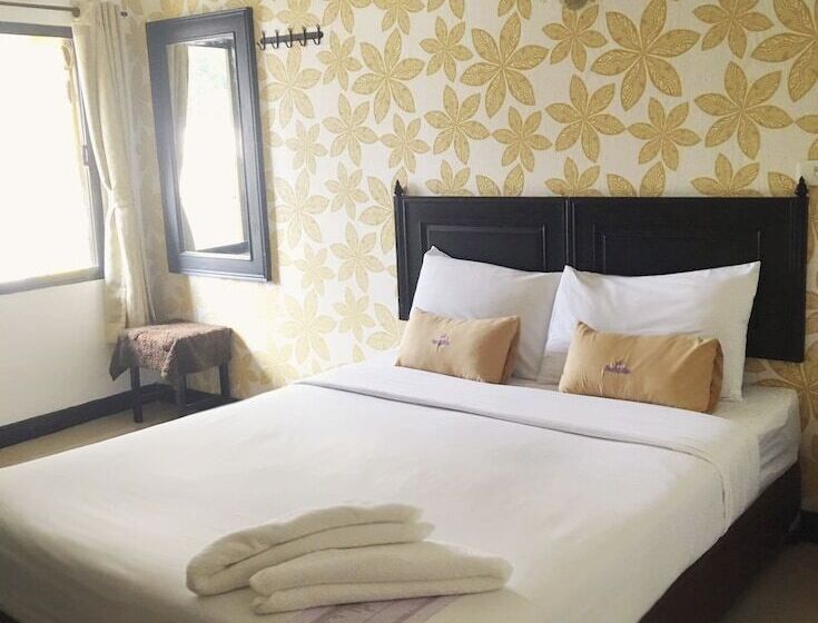 Quarto Superior, Erawan House