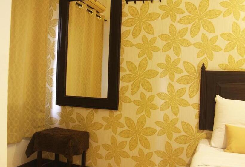 Quarto Superior, Erawan House