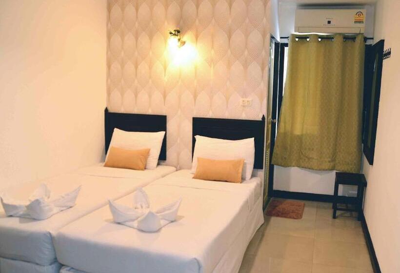 Quarto Estandar, Erawan House