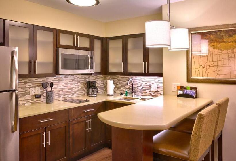 Номер Стандарт Кровать Кинг Адаптированный для Инвалидов, Staybridge Suites Cheyenne, An Ihg