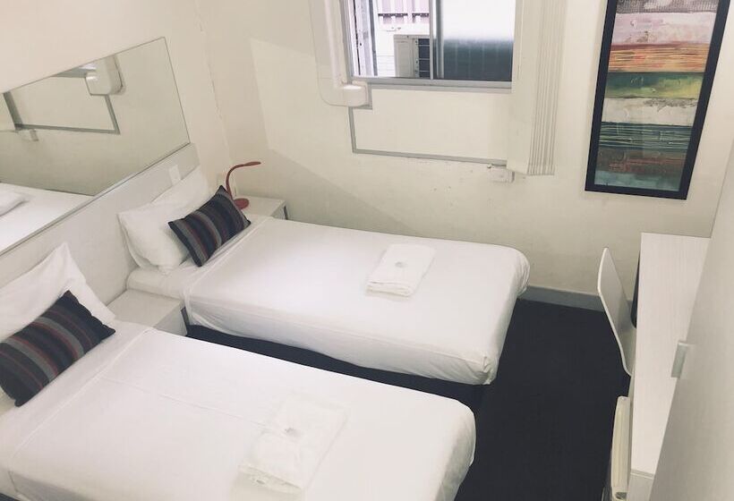 Economy Zimmer, Turbot House